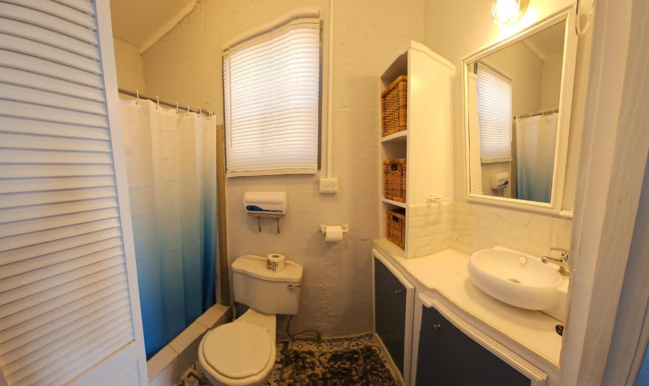 Apartamento Gloria'S Mini Hideaway Christ Church Exterior foto